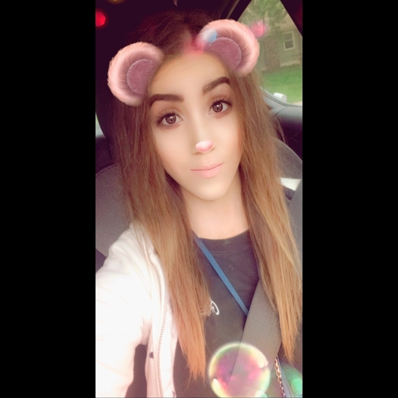 Meet your Posher, Rita - Picture 1 of 1